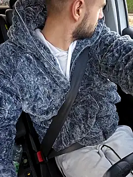 ademandjulia online show from 02/28/26, 11:33