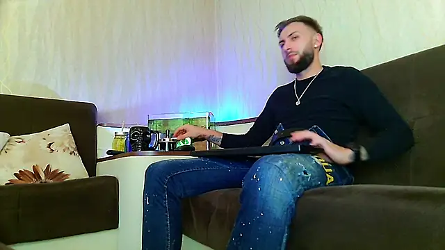 JamieNoxus online show from 03/07/25, 08:22