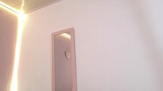 Snapshot of oishii_ambar chatting on 03/07/25, 04:11 oishii ambar online show from 03/07/25, 04:11