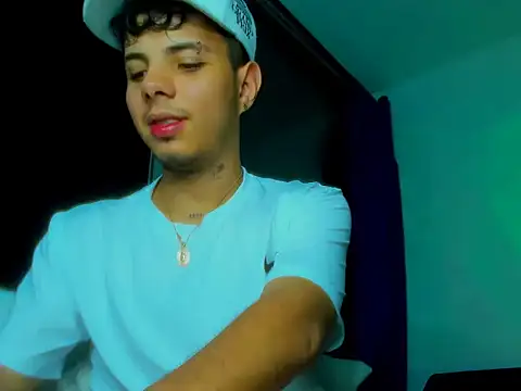 Alessandro 1610 online show from 10/15/25, 02:44