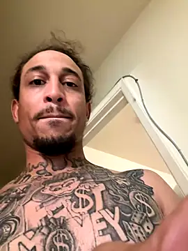 Snapshot of bigdickbigdaddy7373 chatting on 01/07/26, 10:23 bigdickbigdaddy7373 online show from 01/07/26, 10:23