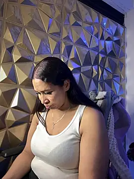 Carola-Ross online show from 02/08/25, 03:08