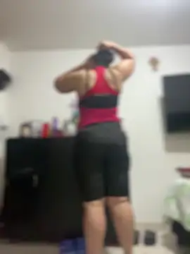 Snapshot of Carola-Ross chatting on 04/14/26, 05:19 Carola-Ross online show from 04/14/26, 05:19