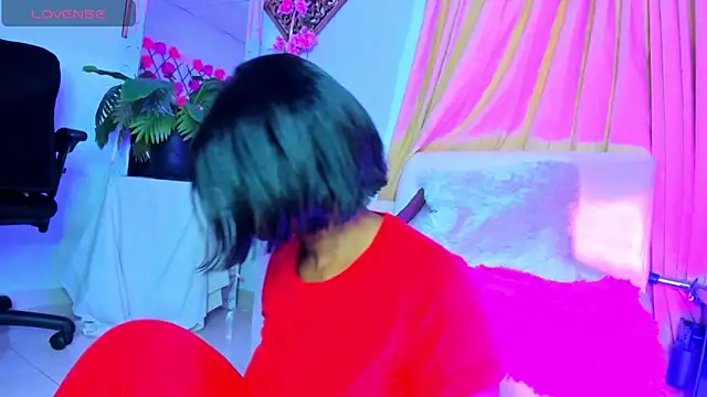 Snapshot of blackgril12 chatting on 04/16/26, 10:34 blackgril12 online show from 04/16/26, 10:34