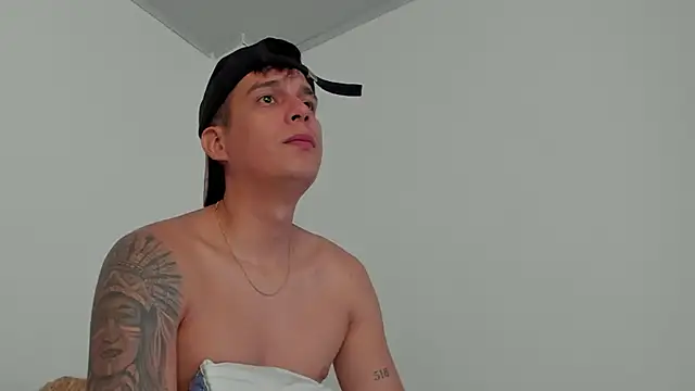 hugosan12 online show from 02/18/25, 05:21