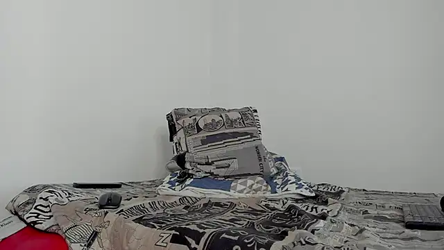 hugosan12 online show from 03/18/25, 06:26