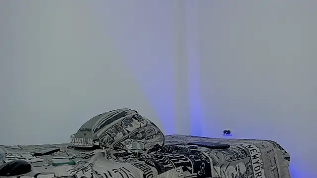 hugosan12 online show from 09/08/25, 04:39