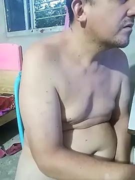 Snapshot of PECHO100 chatting on 03/21/25, 10:50 PECHO100 online show from 03/21/25, 10:50