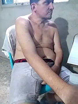 Snapshot of PECHO100 chatting on 10/24/25, 09:55 PECHO100 online show from 10/24/25, 09:55