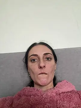 Snapshot of Miroslava1247 chatting on 02/04/26, 01:50 Miroslava1247 online show from 02/04/26, 01:50