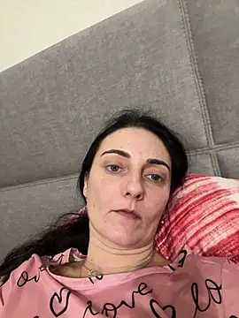 Snapshot of Miroslava1247 chatting on 03/04/26, 07:31 Miroslava1247 online show from 03/04/26, 07:31