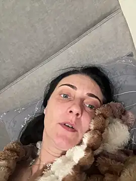 Snapshot of Miroslava1247 chatting on 04/07/26, 04:07 Miroslava1247 online show from 04/07/26, 04:07