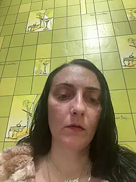 Snapshot of Miroslava1247 chatting on 04/15/26, 07:43 Miroslava1247 online show from 04/15/26, 07:43