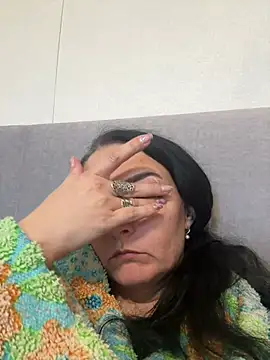 Snapshot of Miroslava1247 chatting on 04/18/26, 03:27 Miroslava1247 online show from 04/18/26, 03:27