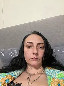 Snapshot of Miroslava1247 chatting on 04/19/26, 06:54 Miroslava1247 online show from 04/19/26, 06:54