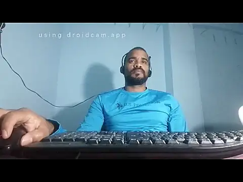 Snapshot of YOX22 chatting on 03/15/25, 03:51 YOX22 online show from 03/15/25, 03:51