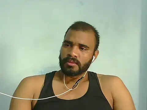 Snapshot of YOX22 chatting on 02/06/26, 01:47 YOX22 online show from 02/06/26, 01:47