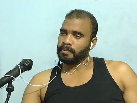 Snapshot of YOX22 chatting on 02/07/26, 05:55 YOX22 online show from 02/07/26, 05:55