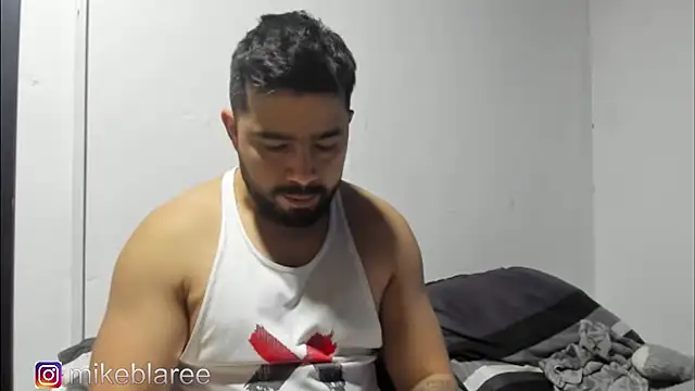 mikeblaree online show from 10/28/25, 03:04