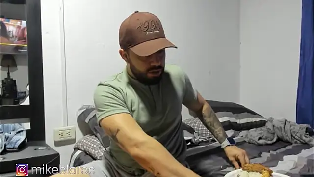 mikeblaree online show from 11/03/25, 04:30