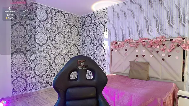 Snapshot of Issa_tay1 chatting on 03/27/26, 03:12 Issa tay1 online show from 03/27/26, 03:12