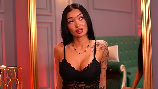 Snapshot of SashaFerrera chatting on 02/20/25, 01:03 SashaFerrera online show from 02/20/25, 01:03