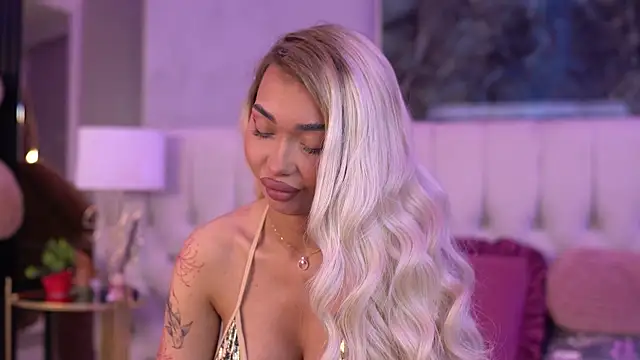 Snapshot of SashaFerrera chatting on 09/16/25, 06:20 SashaFerrera online show from 09/16/25, 06:20