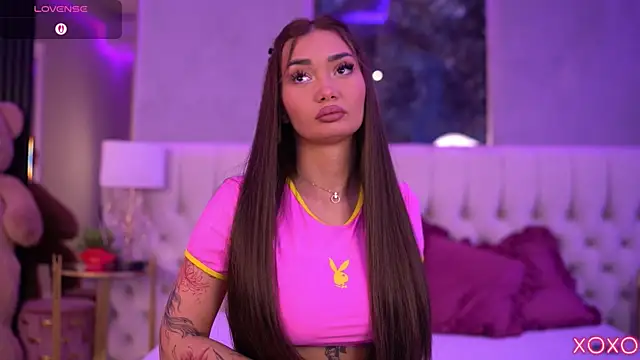 Snapshot of SashaFerrera chatting on 10/02/25, 06:37 SashaFerrera online show from 10/02/25, 06:37