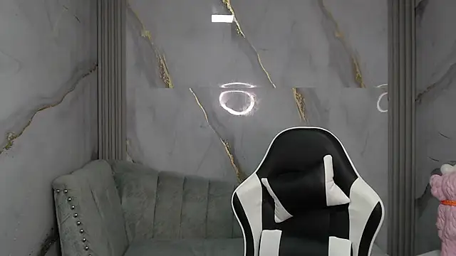 Bily Takure v online show from 11/15/25, 03:15