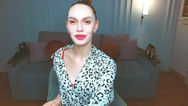 Snapshot of Lady_Sunshine_ chatting on 03/18/25, 08:36 Lady Sunshine  online show from 03/18/25, 08:36