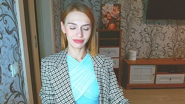 Snapshot of Lady_Sunshine_ chatting on 09/30/25, 07:24 Lady Sunshine  online show from 09/30/25, 07:24