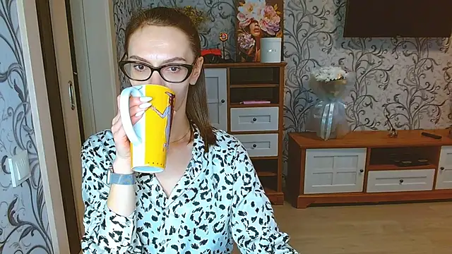 Snapshot of Lady_Sunshine_ chatting on 10/11/25, 12:58 Lady Sunshine  online show from 10/11/25, 12:58