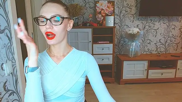 Snapshot of Lady_Sunshine_ chatting on 10/12/25, 12:04 Lady Sunshine  online show from 10/12/25, 12:04