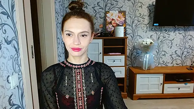 Snapshot of Lady_Sunshine_ chatting on 10/15/25, 06:35 Lady Sunshine  online show from 10/15/25, 06:35