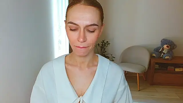 Lady Sunshine  online show from 05/27/26, 07:05