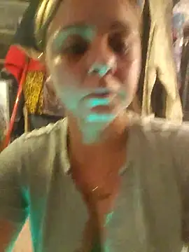 ShysluutGia online show from 12/22/25, 04:20