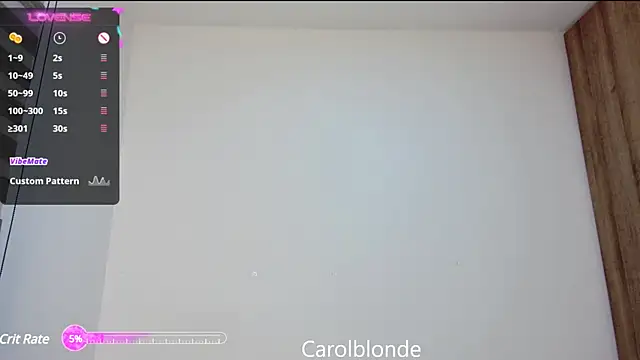Snapshot of Carolblonde chatting on 02/08/25, 11:13 Carolblonde online show from 02/08/25, 11:13