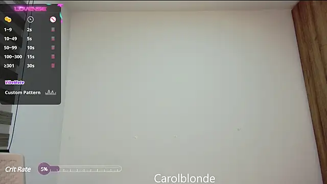 Snapshot of Carolblonde chatting on 02/25/25, 04:14 Carolblonde online show from 02/25/25, 04:14