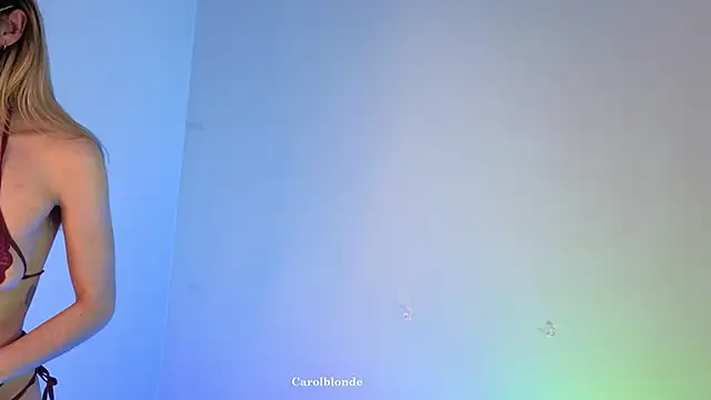 Snapshot of Carolblonde chatting on 10/01/25, 03:34 Carolblonde online show from 10/01/25, 03:34