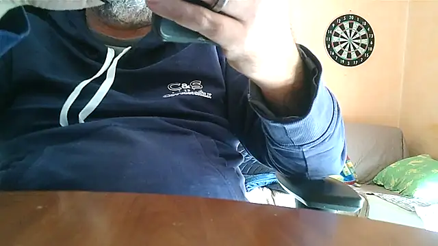 Snapshot of lanata chatting on 03/13/25, 11:30 lanata online show from 03/13/25, 11:30