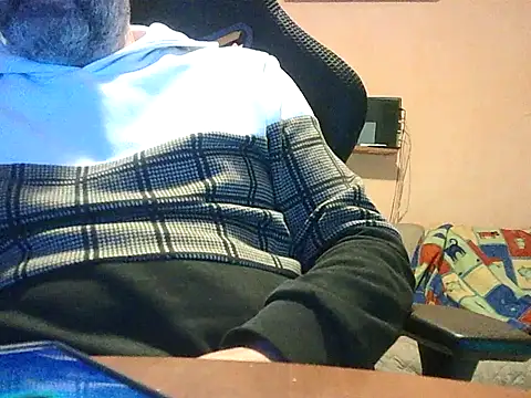 Snapshot of lanata chatting on 03/21/25, 08:08 lanata online show from 03/21/25, 08:08