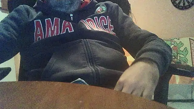 Snapshot of lanata chatting on 12/04/25, 01:04 lanata online show from 12/04/25, 01:04