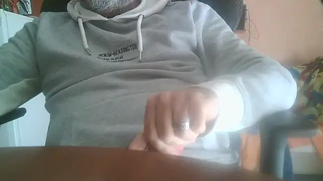 lanata online show from 12/17/25, 10:21