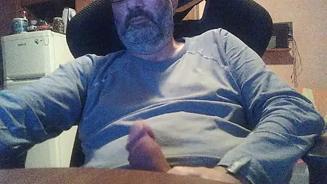 Snapshot of lanata chatting on 04/10/26, 12:27 lanata online show from 04/10/26, 12:27