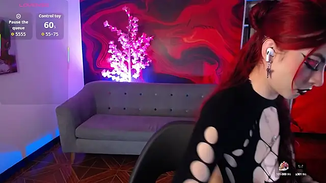 Snapshot of katellyrose chatting on 09/23/25, 10:51 katellyrose online show from 09/23/25, 10:51