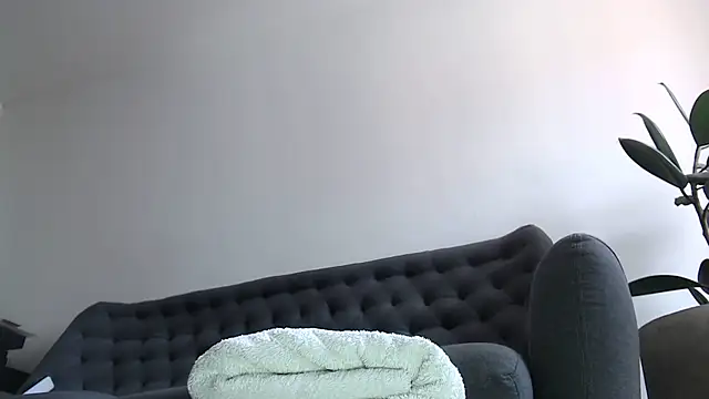 Snapshot of nofacecali chatting on 03/11/25, 06:52 nofacecali online show from 03/11/25, 06:52