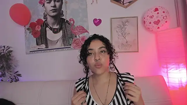 Dhalila  online show from 02/19/25, 01:40