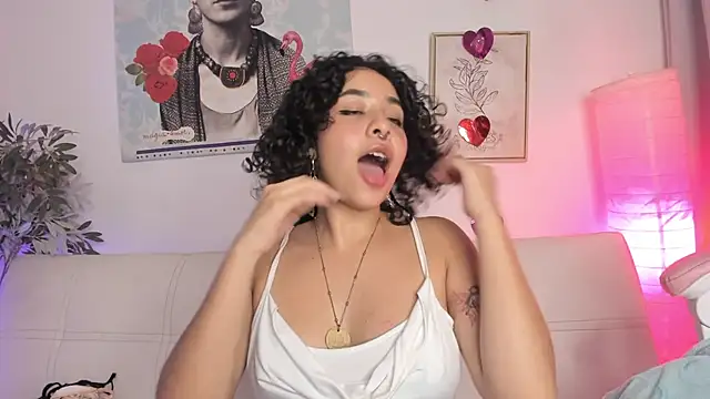 Dhalila  online show from 02/22/25, 01:33