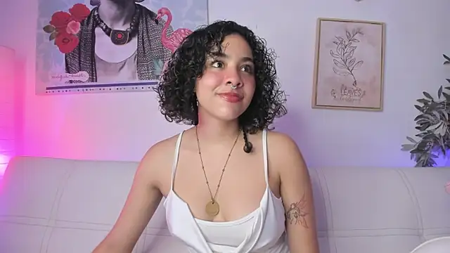 Dhalila  online show from 03/18/25, 01:21