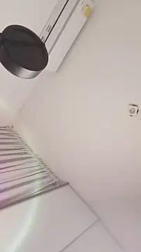 Dhalila  online show from 10/15/25, 02:01